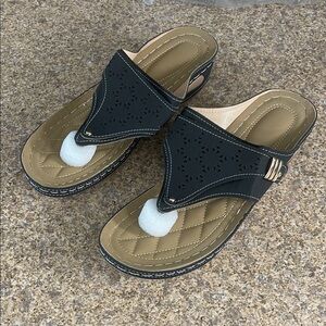 SHEIN Black and Tan Women's Sandals